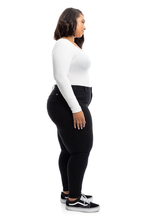 PLUS SIZE 30" SKINNY JEAN IN BLACK - Sweet Cokie