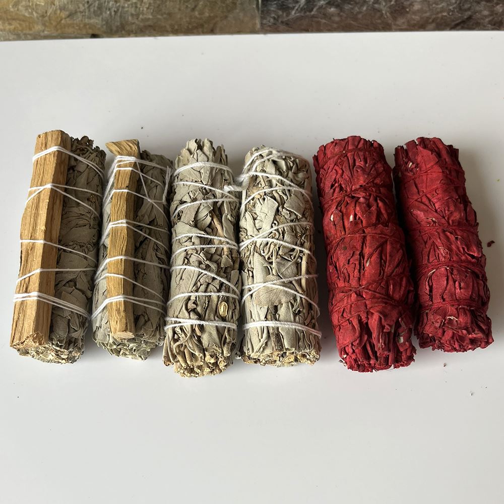 2x White Sage 4" Smudge Sticks, 2x Palo Santo White Sage 4" Smudge Sticks, 2x Dragon's Blood White Sage 4" Smudge Sticks - Sweet Cokie 