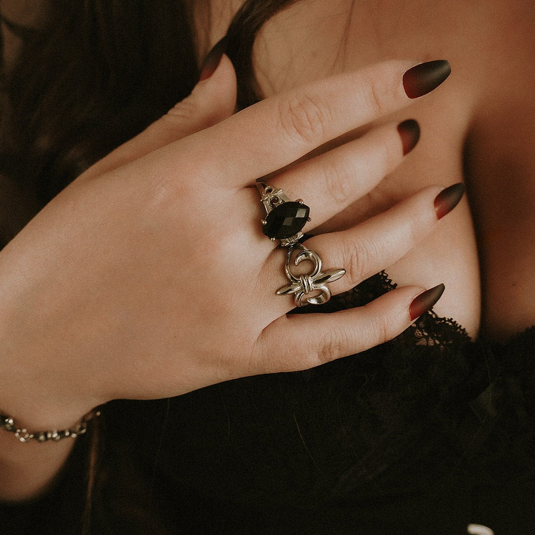 Requiem Fleur De Lis Ring - Sweet Cokie 